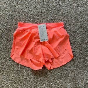 Lululemon find your pace short sunset